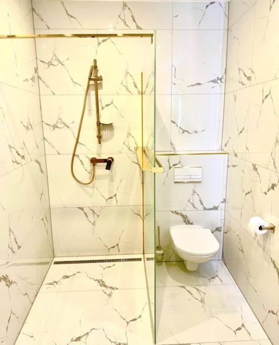 Luxury Apartment In Pozsony Kültér fotó